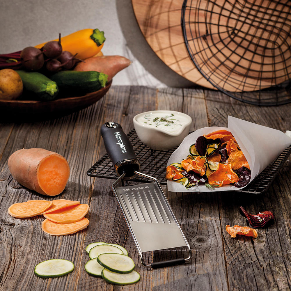 Microplane® Gourmet Professional Vegetable Slicer